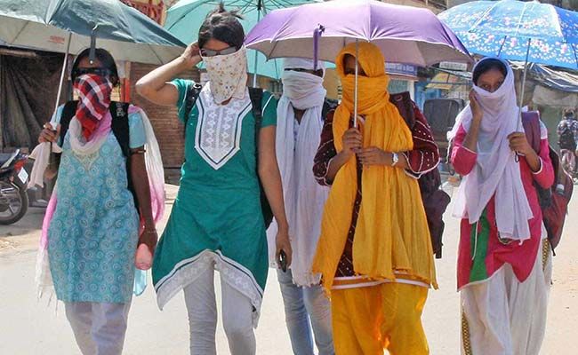 four die in gujarat as temperature reaches 47 degrees